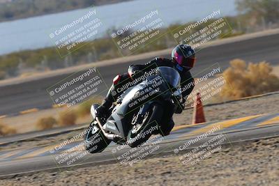 media/Dec-18-2022-SoCal Trackdays (Sun) [[8099a50955]]/Turn 14 (940am)/